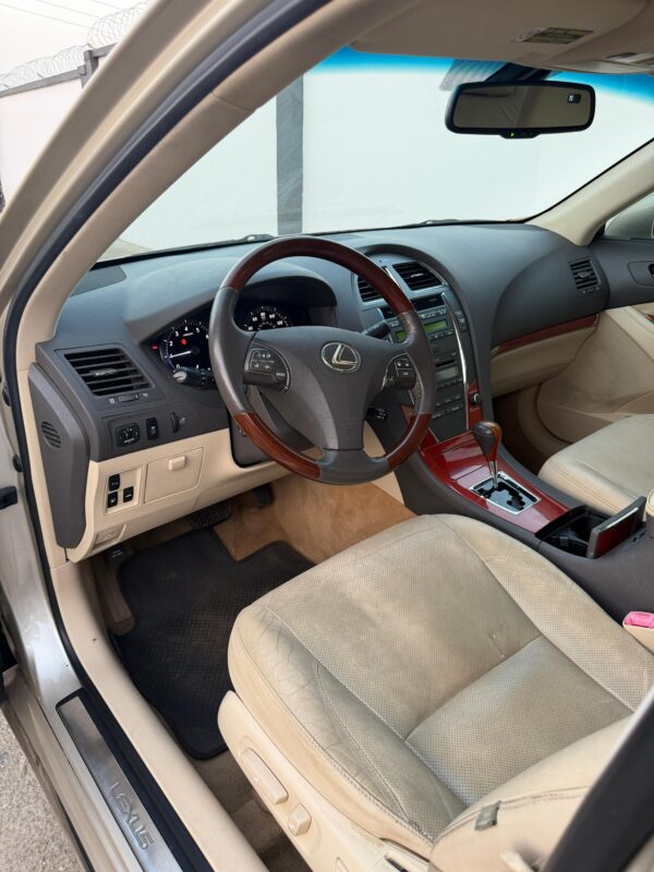 2011 Lexus ES 350