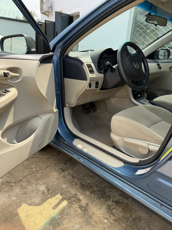 2012 Toyota Corolla LE