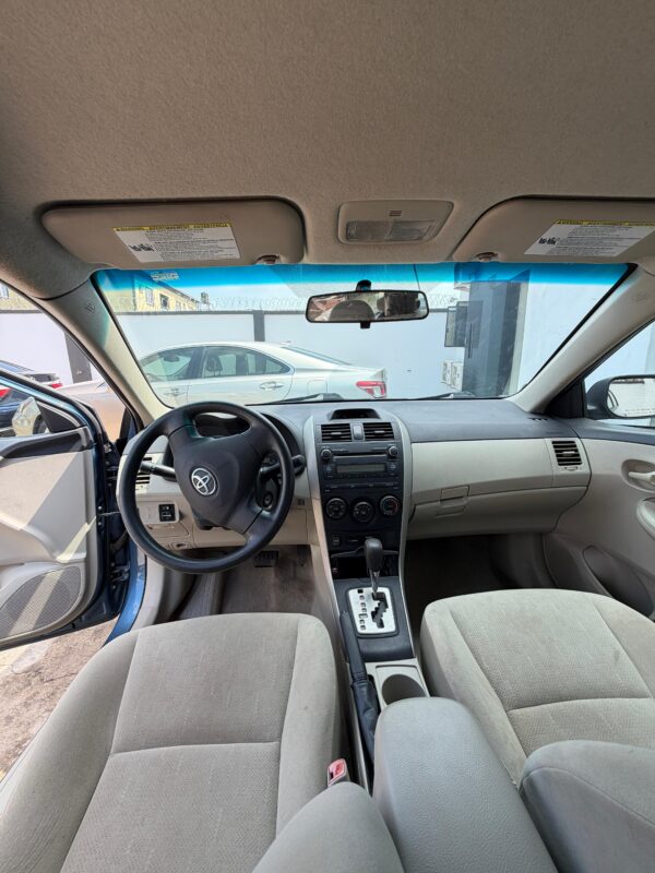 2012 Toyota Corolla LE