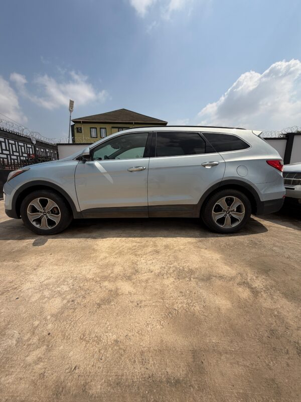 2013 Hyundai Santa Fe GL