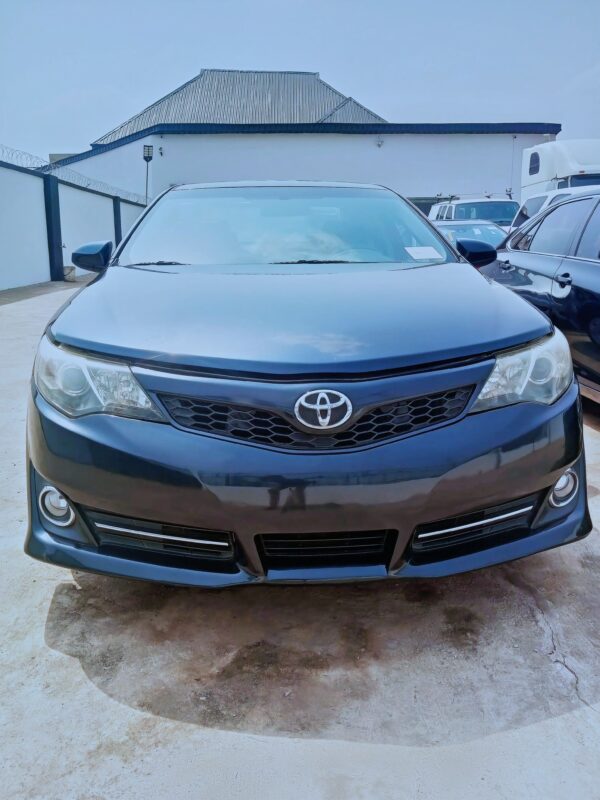 2014 Toyota Camry SE 2014 Toyota Camry SE