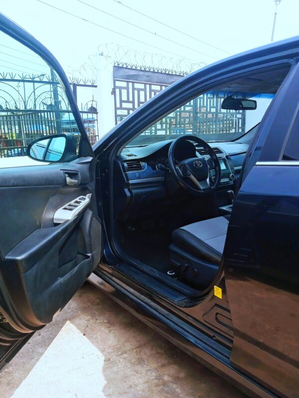 lv_0_20260331124340 2014 Toyota Camry SE