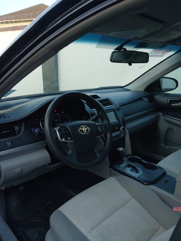 2014 Toyota Camry LE