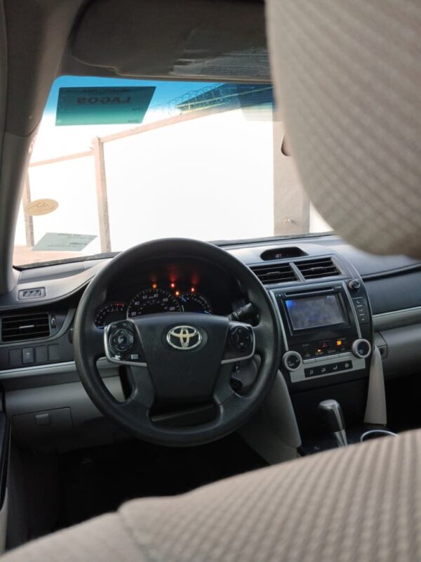 2014 Toyota Camry LE
