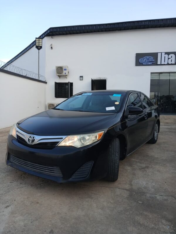 2014 Toyota Camry LE